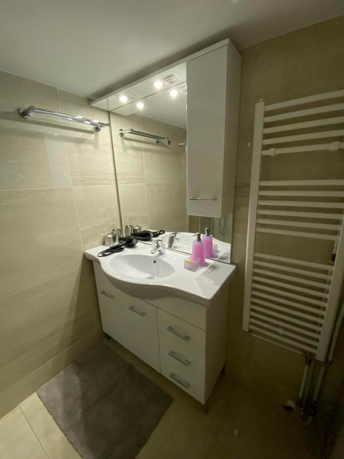 Kultur Apartment เอเธนส์ ภายนอก รูปภาพ
